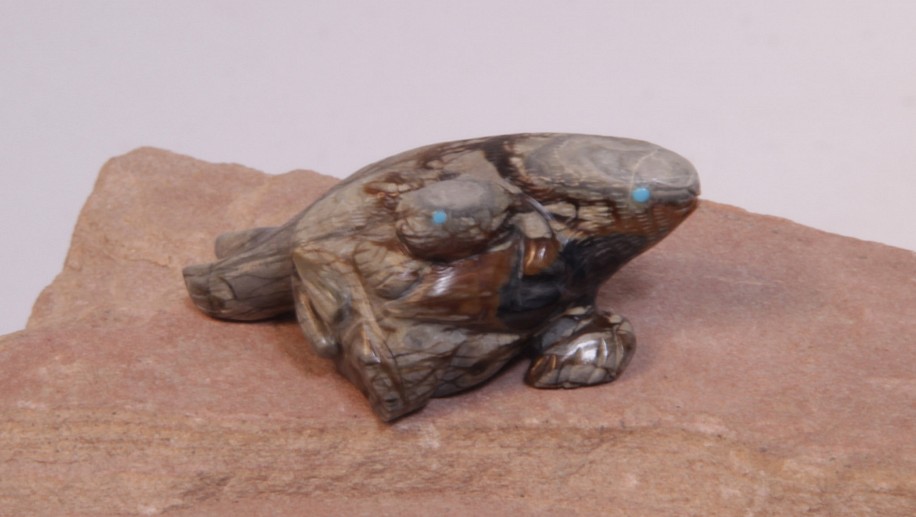 06 - Zuni Fetishes, Zuni Fetish by Michelle Cheama: Seal with Baby Seal, Picasso Marble with Turquoise (1" ht x 1.5" w x 2.5" l)
Contemporary, Picasso Marble