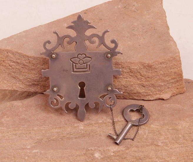 07 - Jewelry-Old, Antique Taxco Pin: Los Castillo Escutcheon Lock and Key (2.5" ht x 2" w)
c. 1945, Sterling silver